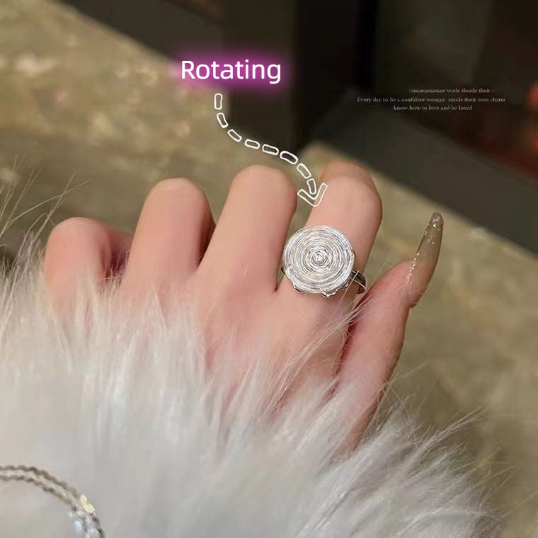 【R01】Rotating Four-leaf Clover Ring  -size adjustable